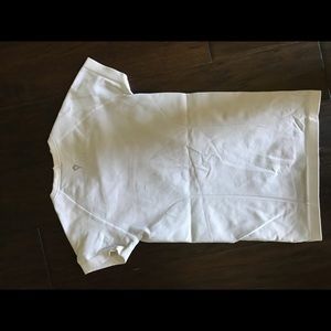 Ivivva size 8 Flytech short sleeve nylon shirt